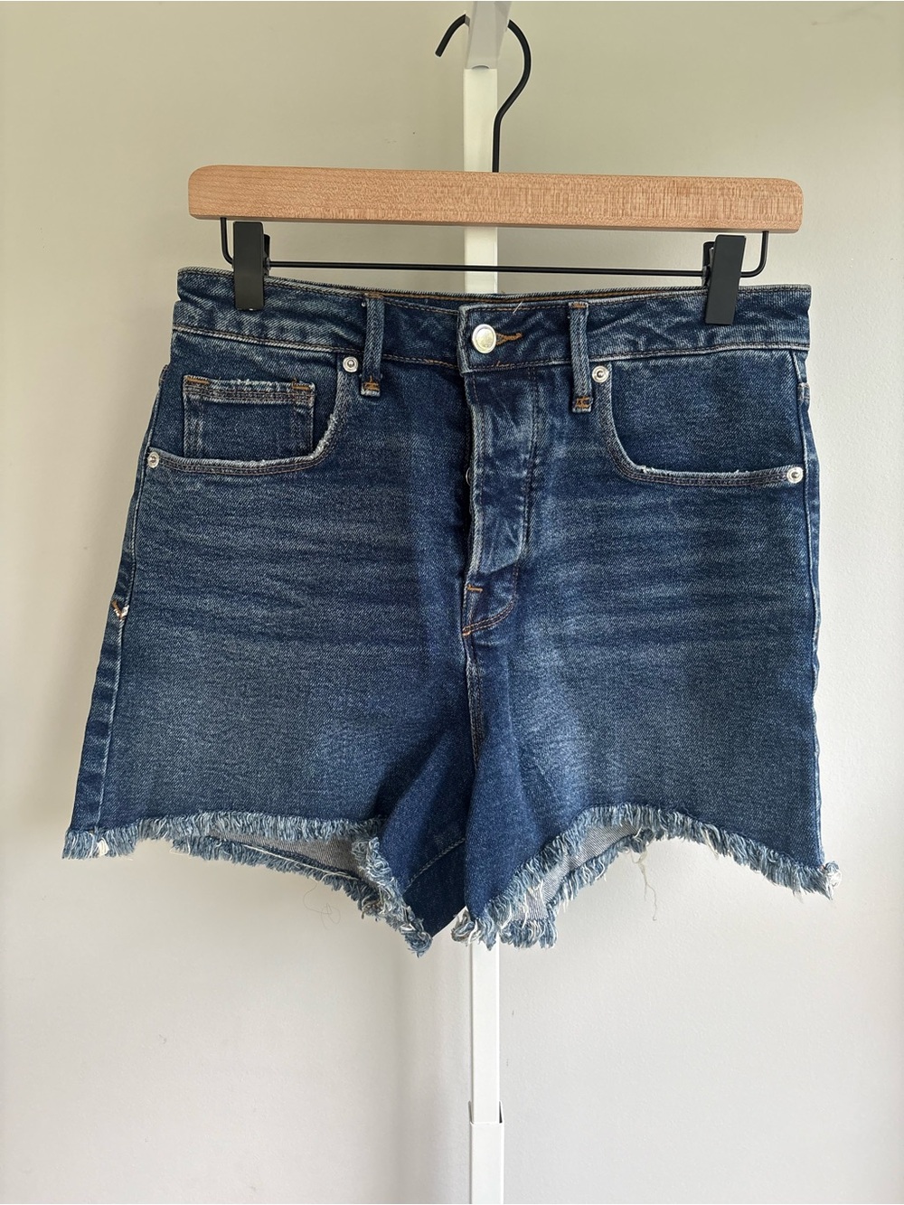 Good American Denim Cut Off Shorts Blue Jean High Rise Raw Hem Size 29